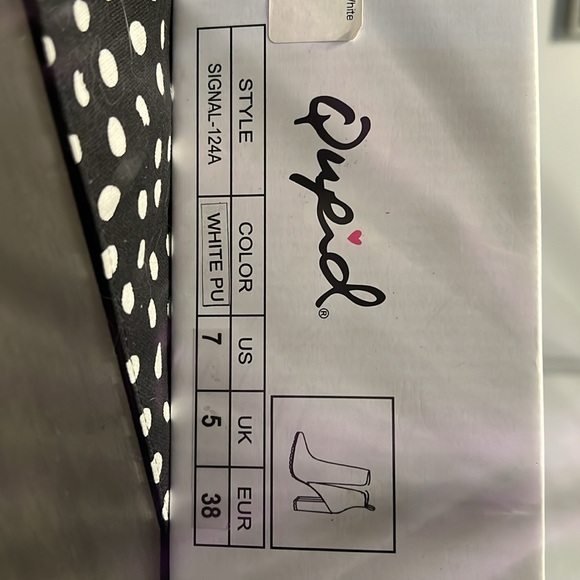 White leather boot - Picture 6 of 6